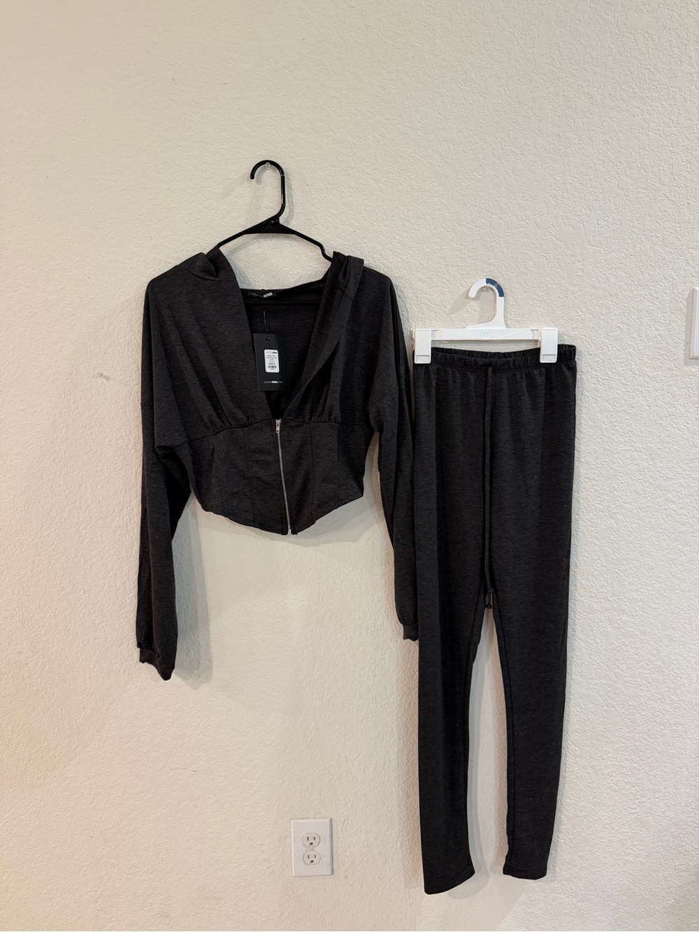 Fashion Nova Women's Charcoal Zip Crop Hoodie & Joggers Set